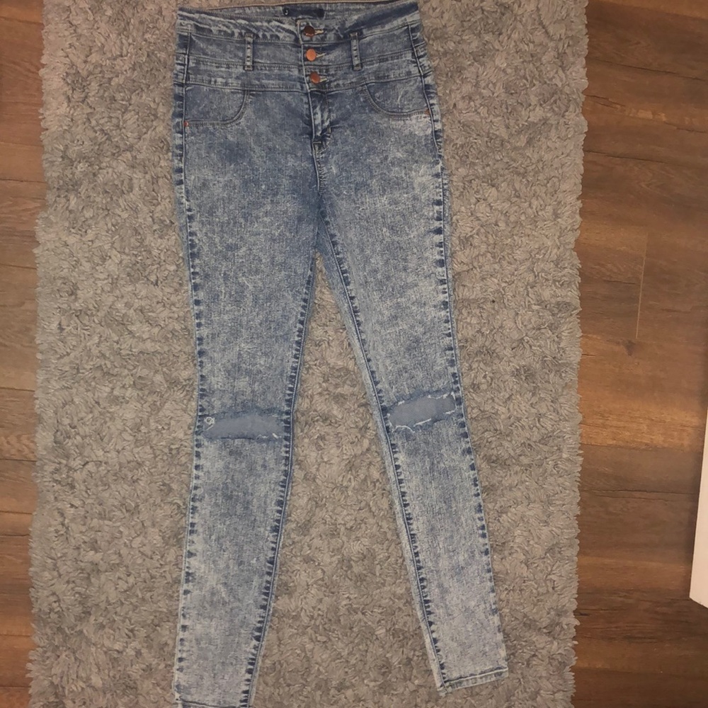 REFUGE JEANS